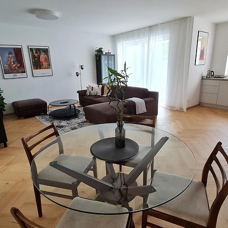 Beautiful New Apt In Old Town Near Train Station - Free Parking Bratislava Exterior foto
