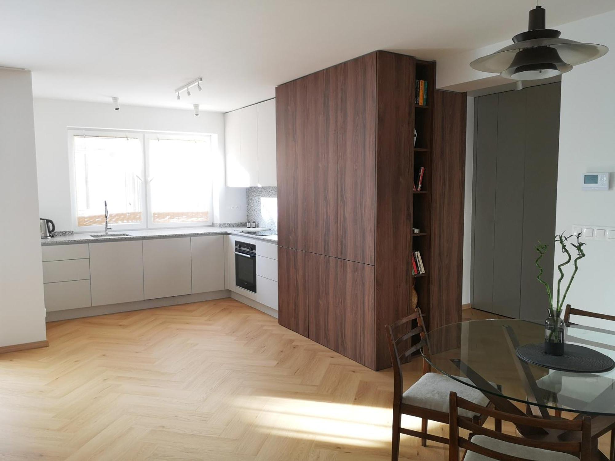 Beautiful New Apt In Old Town Near Train Station - Free Parking Bratislava Exterior foto