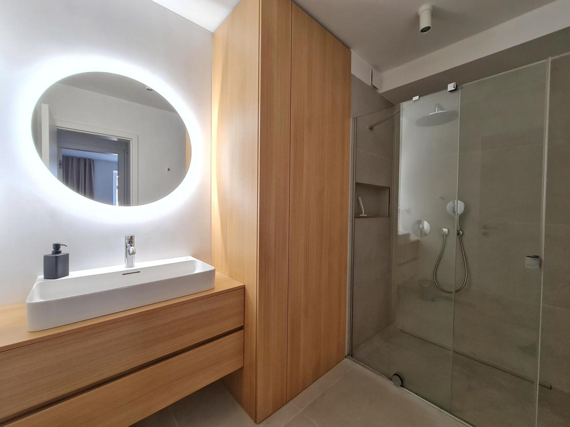 Beautiful New Apt In Old Town Near Train Station - Free Parking Bratislava Exterior foto