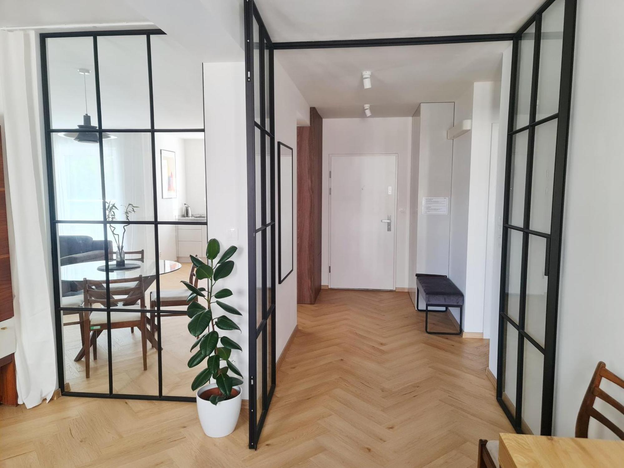 Beautiful New Apt In Old Town Near Train Station - Free Parking Bratislava Exterior foto