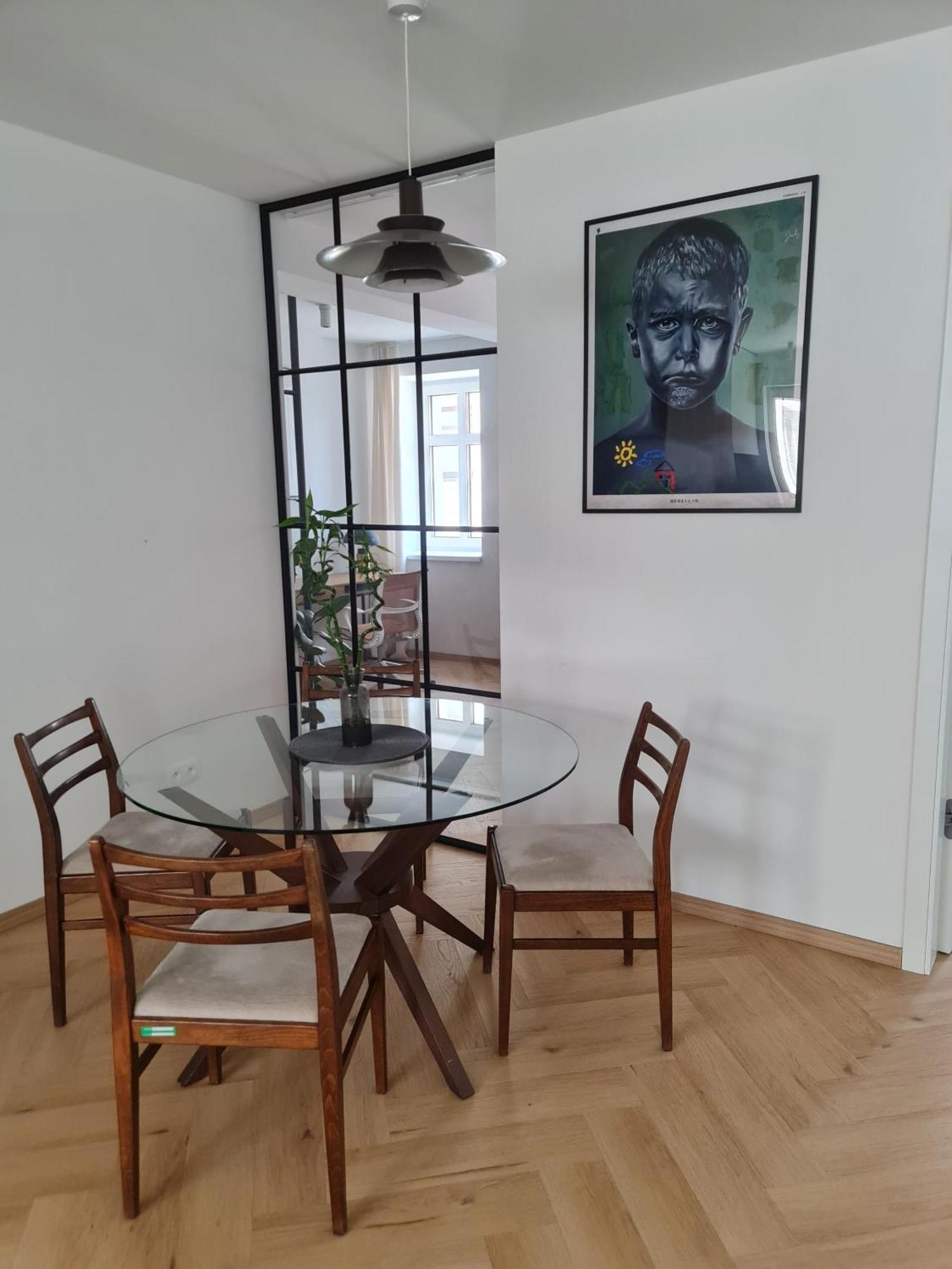Beautiful New Apt In Old Town Near Train Station - Free Parking Bratislava Exterior foto
